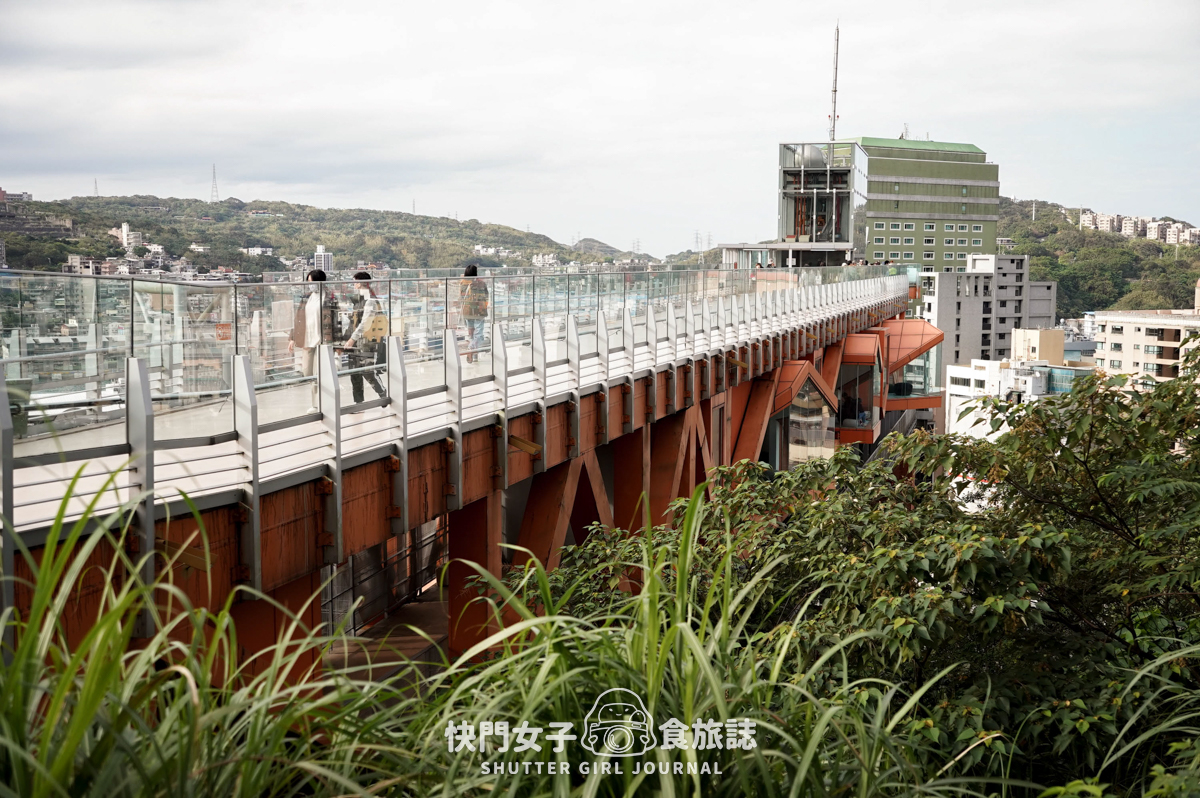 【基隆 中正區】信二防空洞 x 探訪深度22公尺防空洞 x 欣賞基隆風景 - 第20張圖 【基隆 中正區】信二防空洞 x 探訪深度22公尺防空洞 x 欣賞基隆風景