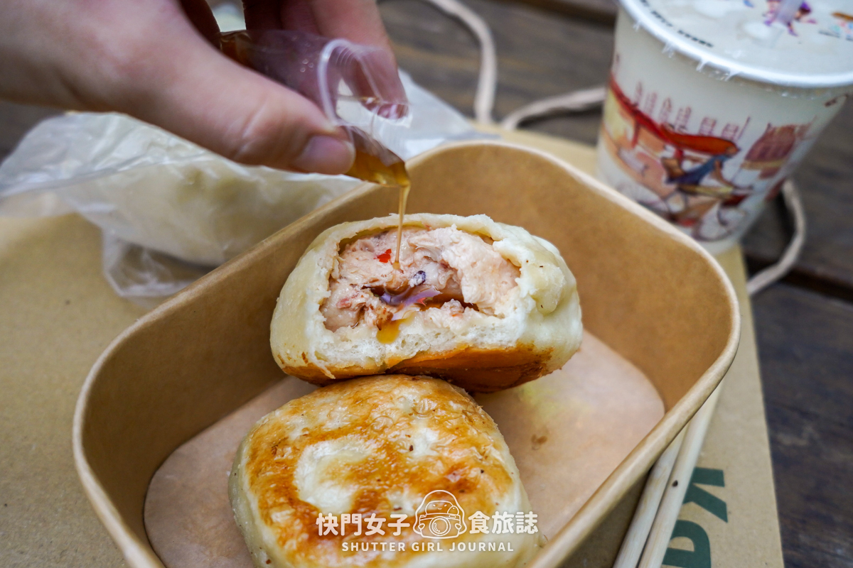 【台北 南港區】傳說水煎包 x 餡料超滿的人氣辣子雞丁煎包 x 鮮肉煎包 x 只販售早上的梅干扣肉包 - 第21張圖 【台北 南港區】傳說水煎包 x 餡料超滿的人氣辣子雞丁煎包 x 鮮肉煎包 x 只販售早上的梅干扣肉包