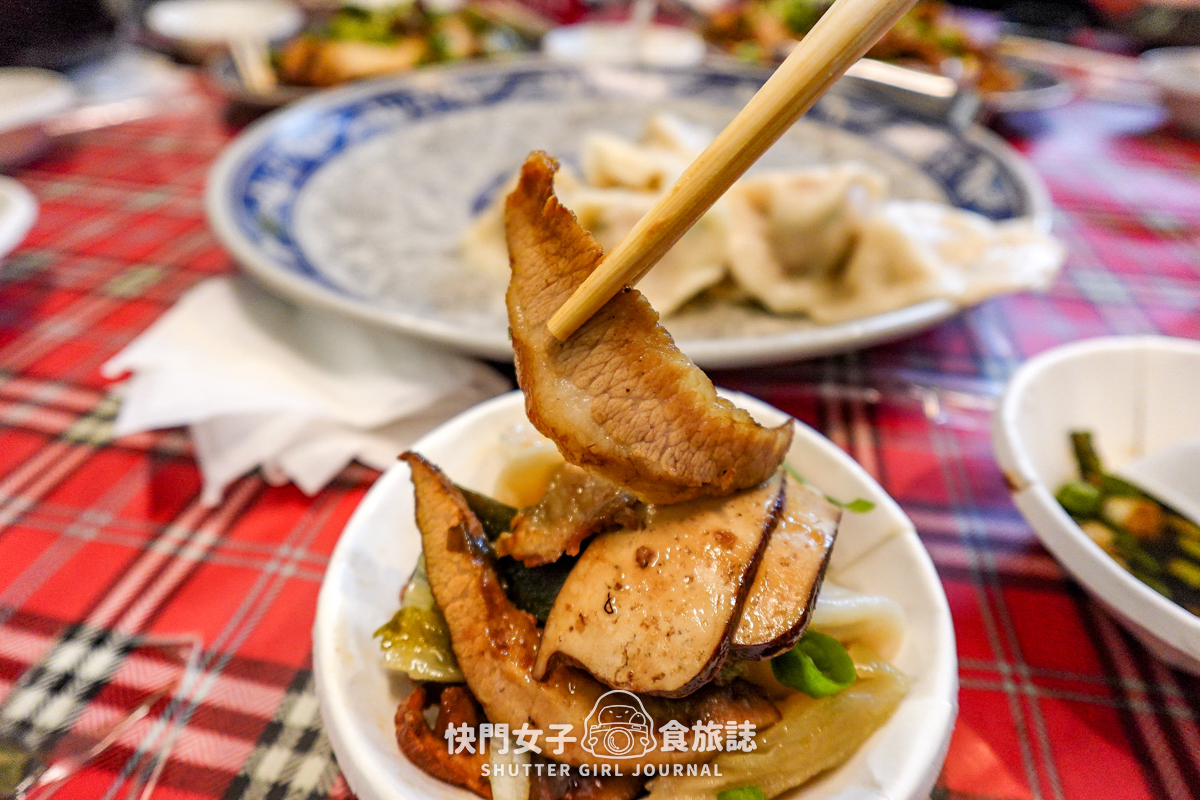 【台北 南港區】北大荒水餃店 x 南港人氣超大水餃 x 被滷味耽誤的餃子店? - 第25張圖 【台北 南港區】北大荒水餃店 x 南港人氣超大水餃 x 被滷味耽誤的餃子店?