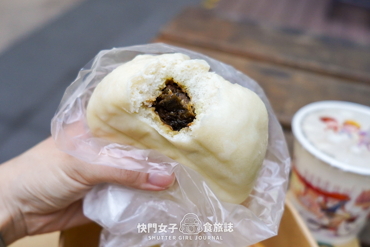 【台北 南港區】傳說水煎包 x 餡料超滿的人氣辣子雞丁煎包 x 鮮肉煎包 x 只販售早上的梅干扣肉包 - 第25張圖 【台北 南港區】傳說水煎包 x 餡料超滿的人氣辣子雞丁煎包 x 鮮肉煎包 x 只販售早上的梅干扣肉包