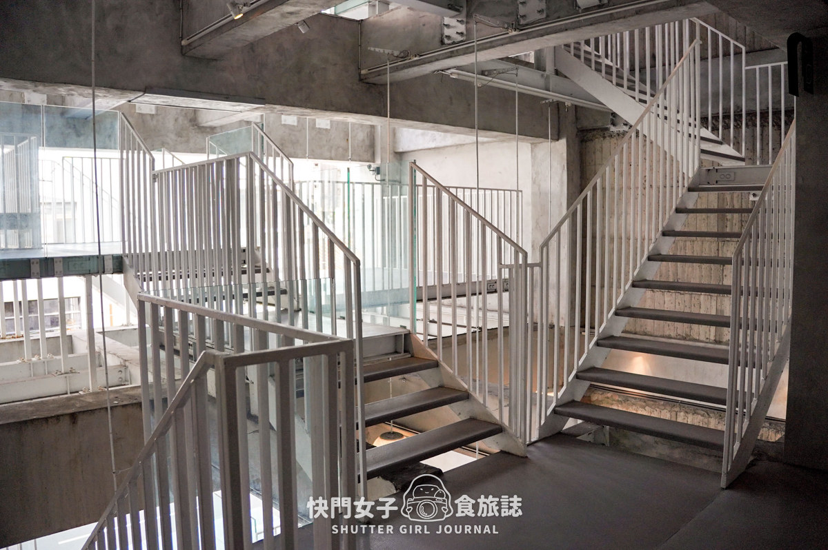 【台南 中西區】南埕衖事 x 日本建築師藤本壯介打造樓梯錯位大樓 - 第35張圖 【台南 中西區】南埕衖事 x 日本建築師藤本壯介打造樓梯錯位大樓