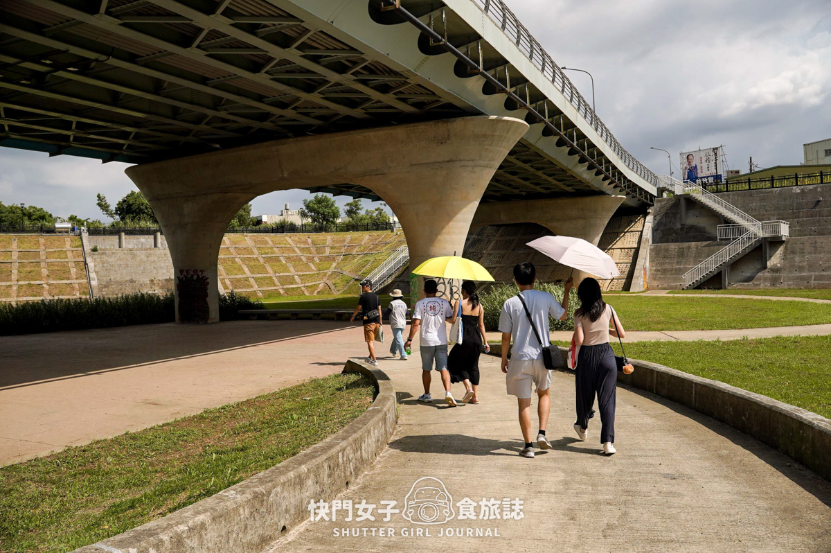 【桃園 桃園區】桃園大樹林滯洪池 x 一窺平常看不到的神秘地下宮殿 - 第36張圖 【桃園 桃園區】桃園大樹林滯洪池 x 一窺平常看不到的神秘地下宮殿