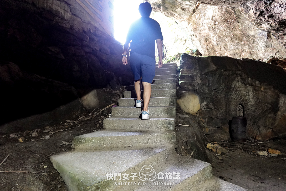 【基隆 中山區】基隆八景仙洞巖 x 天然海蝕洞穴 x 探訪佛手洞巨佛之手 - 第37張圖 【基隆 中山區】基隆八景仙洞巖 x 天然海蝕洞穴 x 探訪佛手洞巨佛之手
