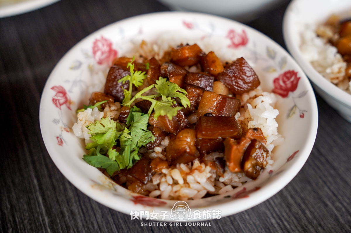 【台南 中西區】阿和肉燥飯 x 肥瘦綜合肉燥飯 x 油條魚肚湯 x 限量魚腸