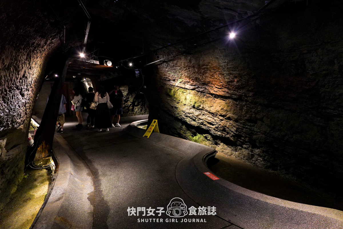 【基隆 中正區】信二防空洞 x 探訪深度22公尺防空洞 x 欣賞基隆風景 - 第9張圖 【基隆 中正區】信二防空洞 x 探訪深度22公尺防空洞 x 欣賞基隆風景